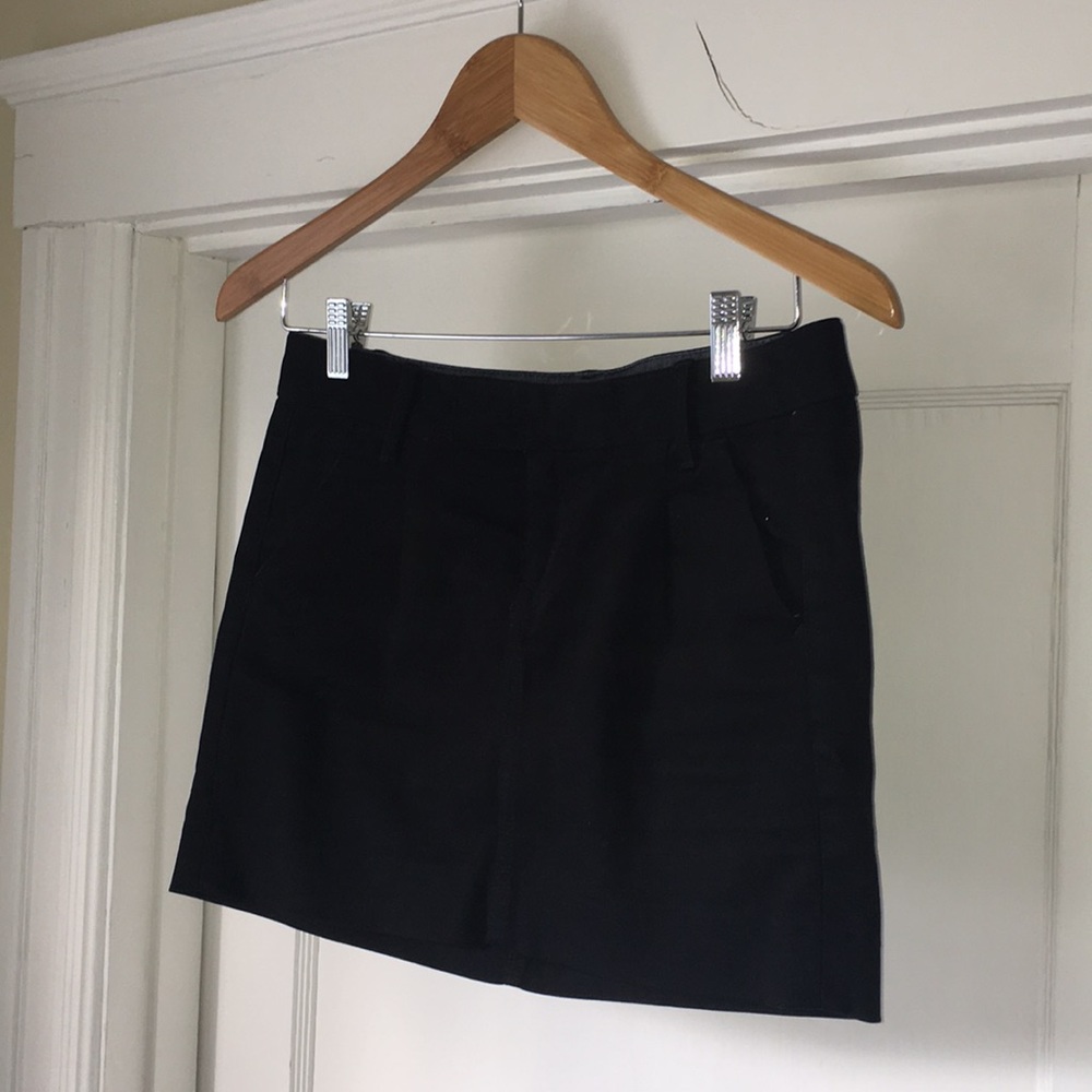 GAP black mini skirt